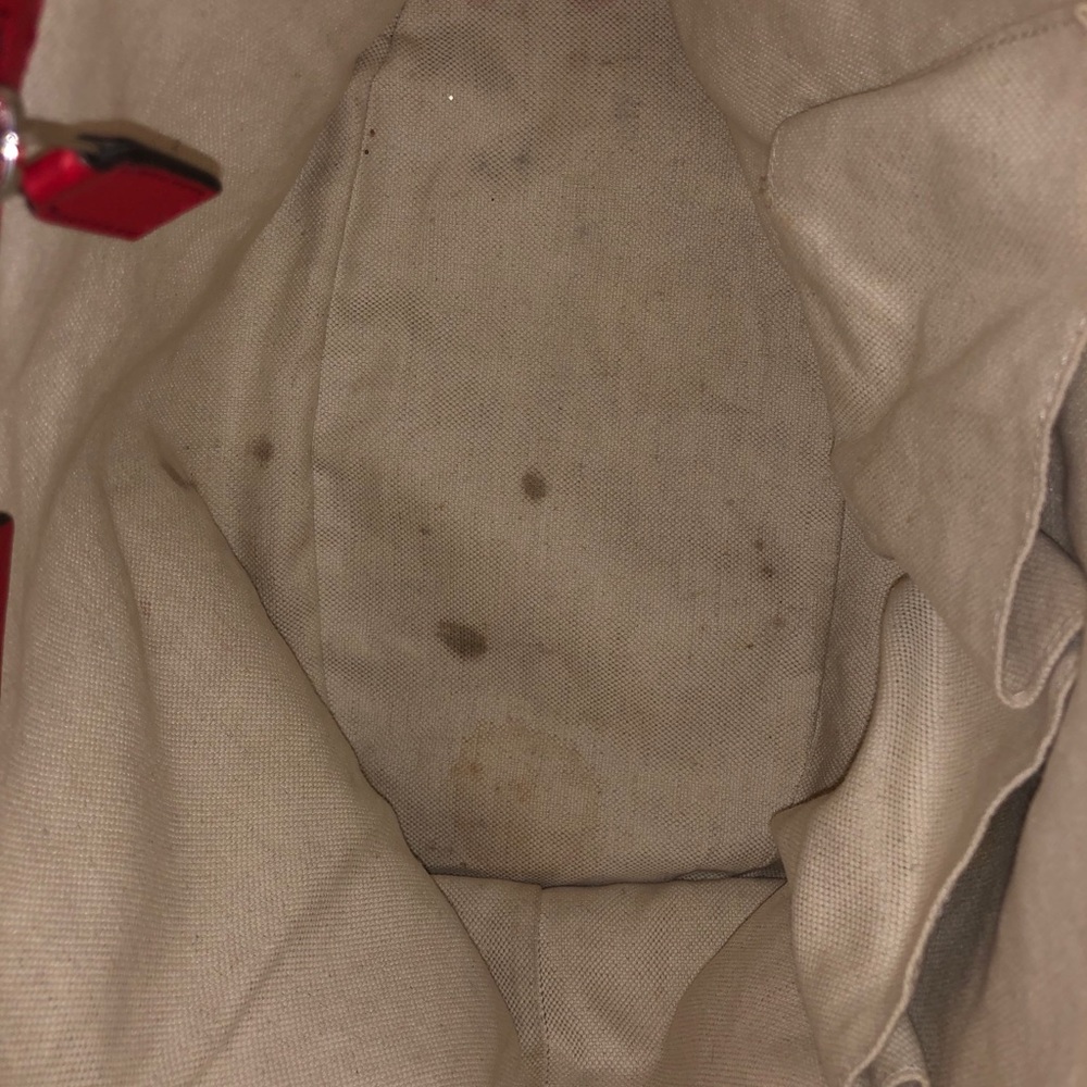 GUCCI
Pebbled Leather Soho Drawstring Backpack Red - Picture 4 of 4